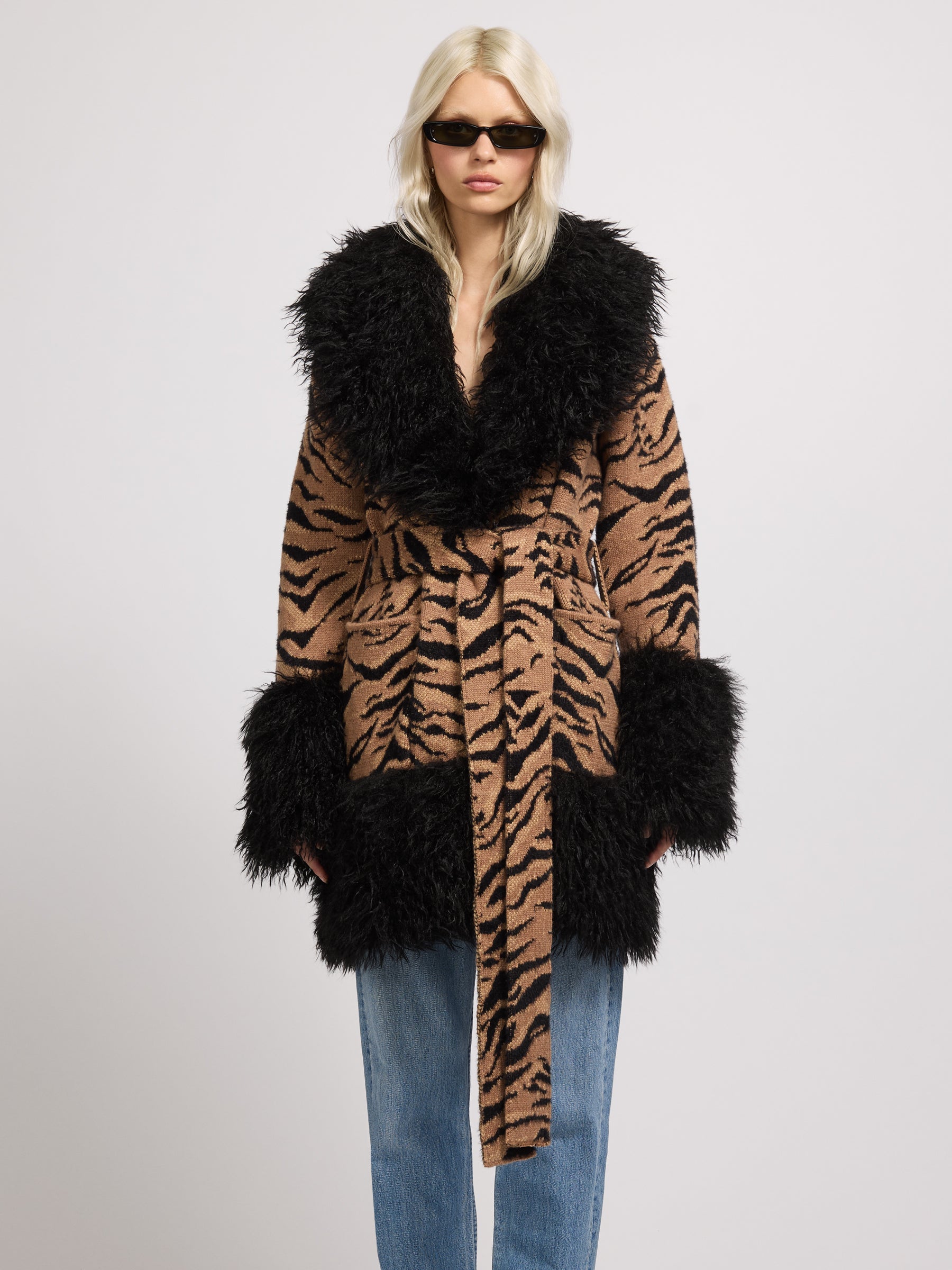 Chalet Cat Jacket Brown
