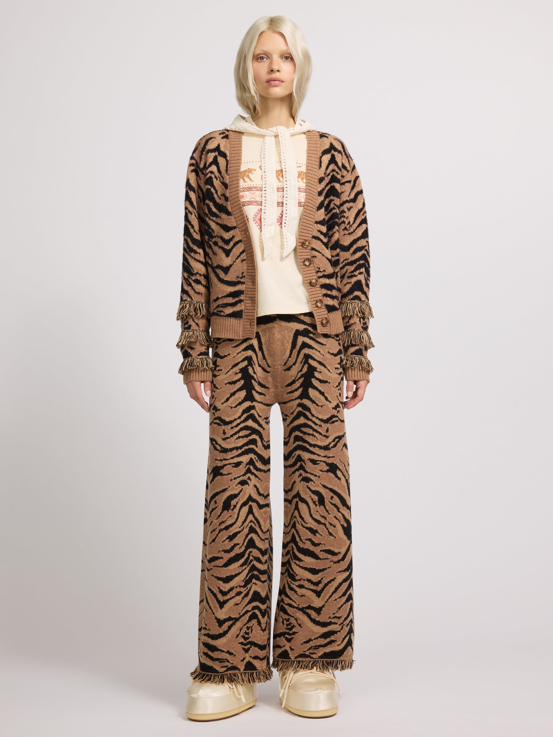 Chalet Cat Knit Trouser Brown