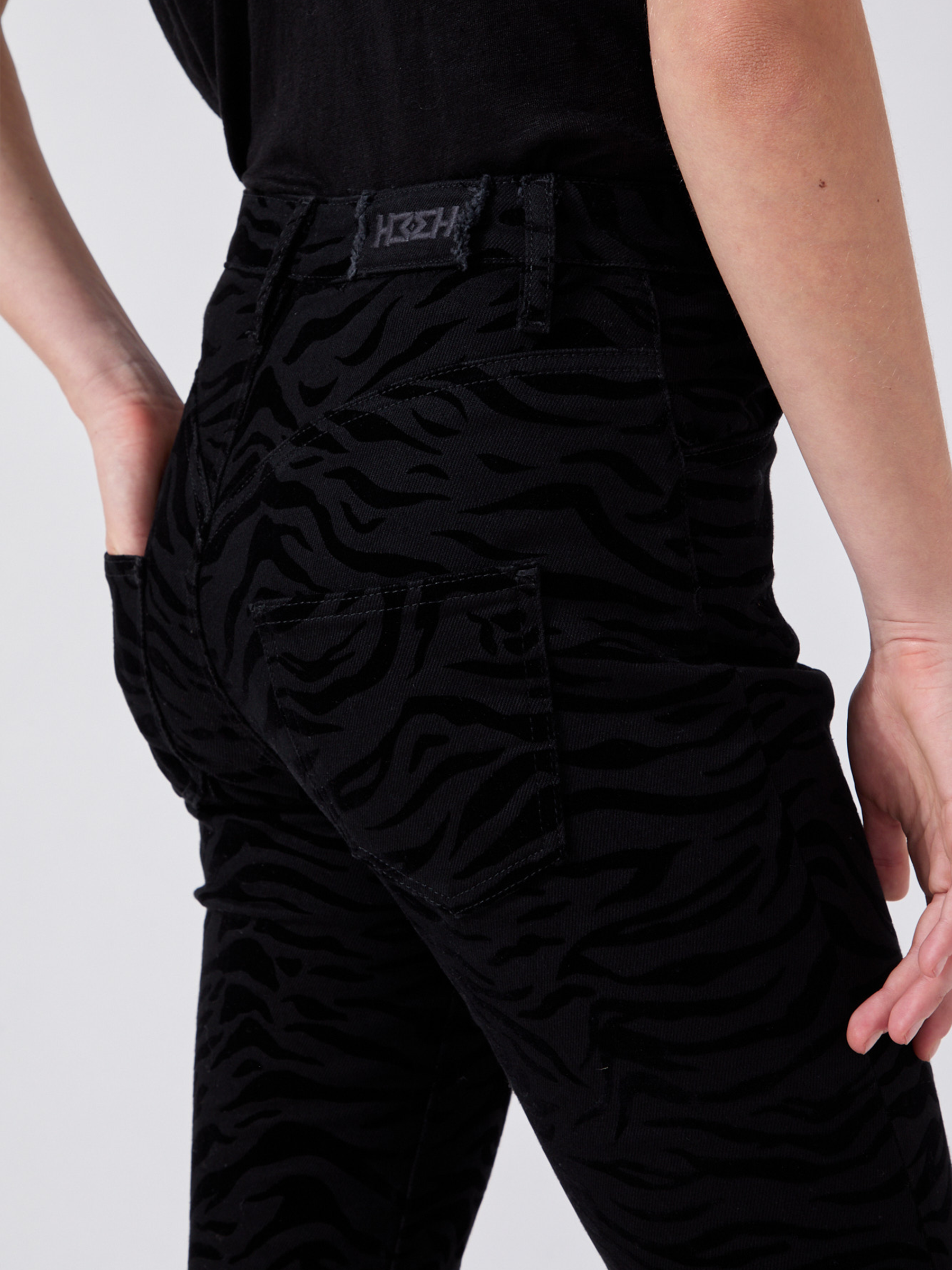 Tiger Cigarette Jeans Black