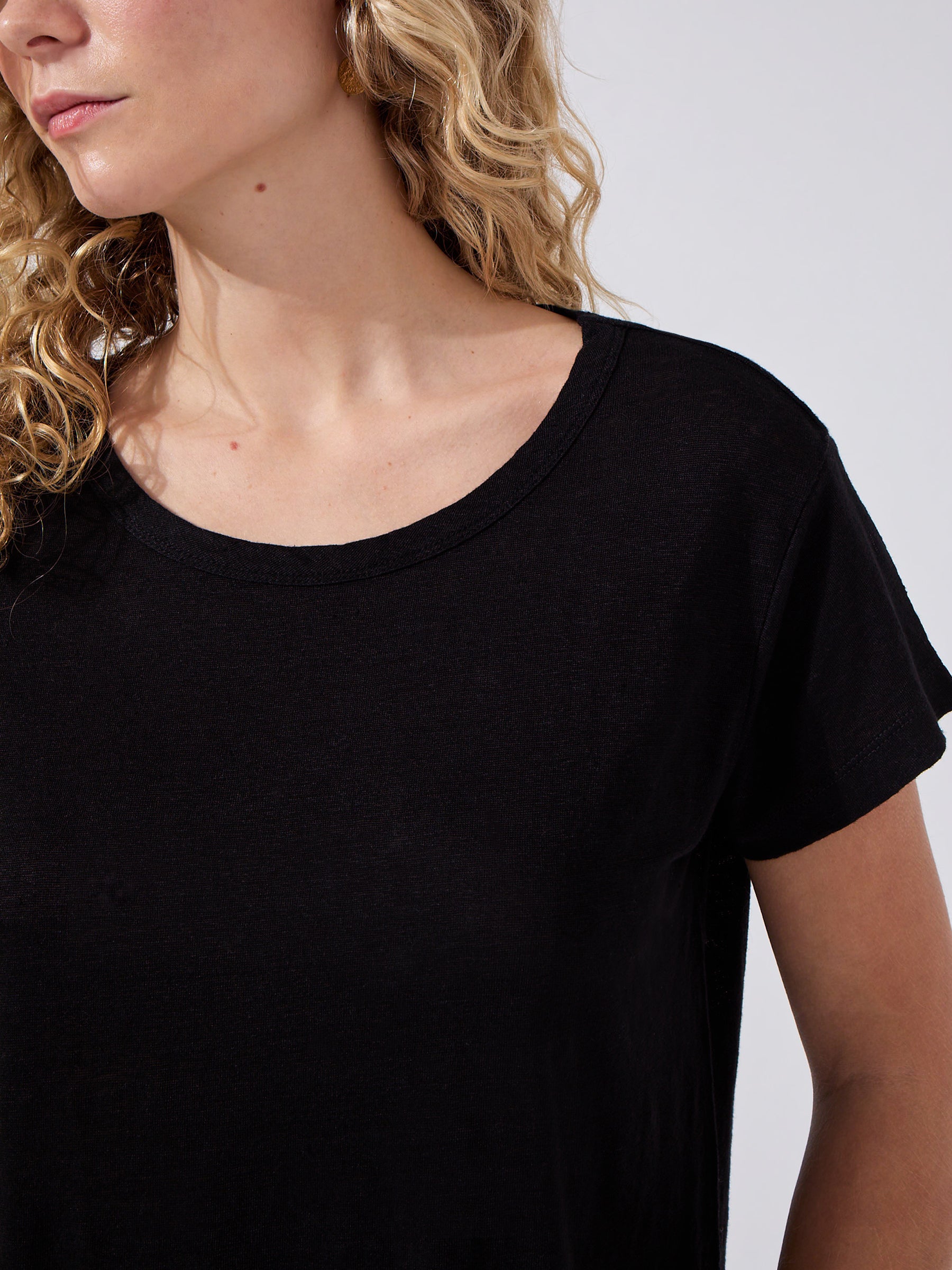 Linen T-Shirt Black