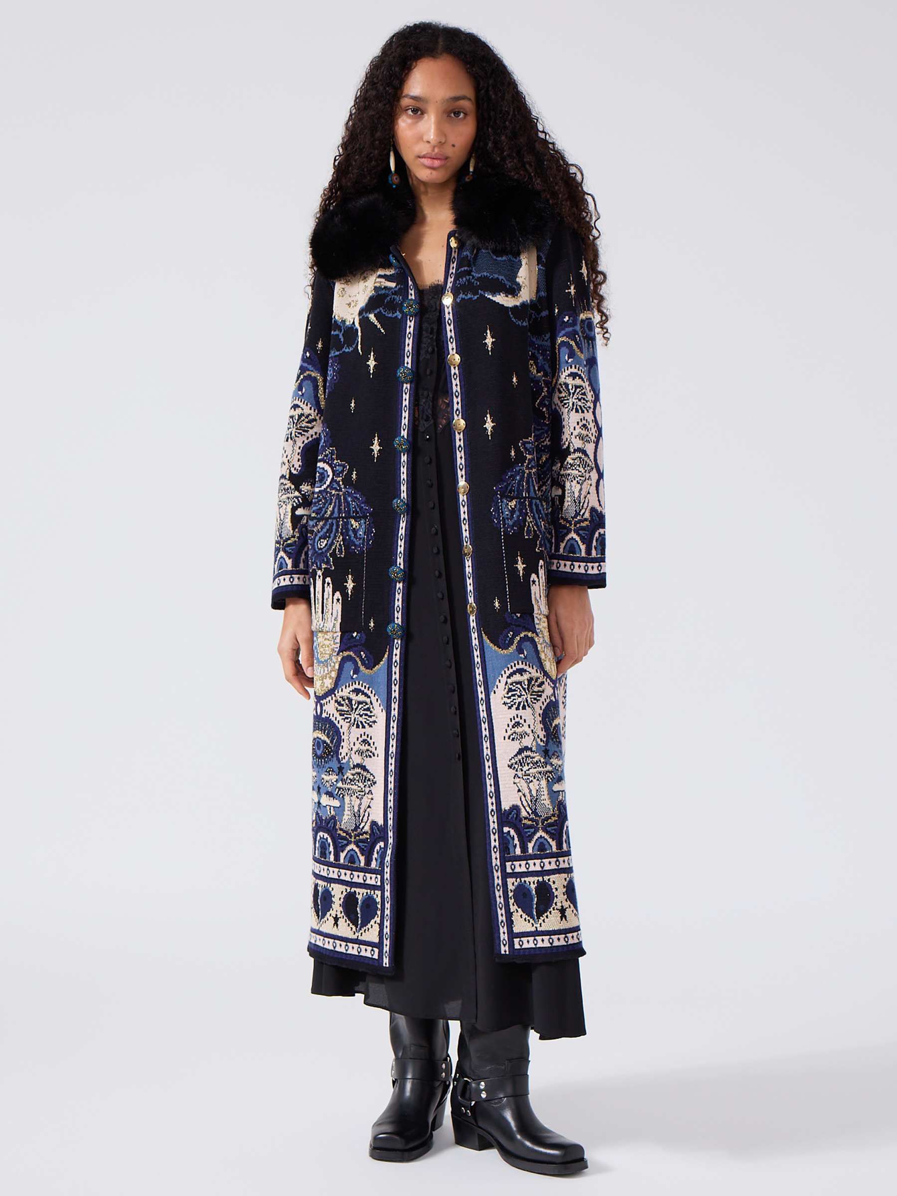 Written In The Stars Coat black