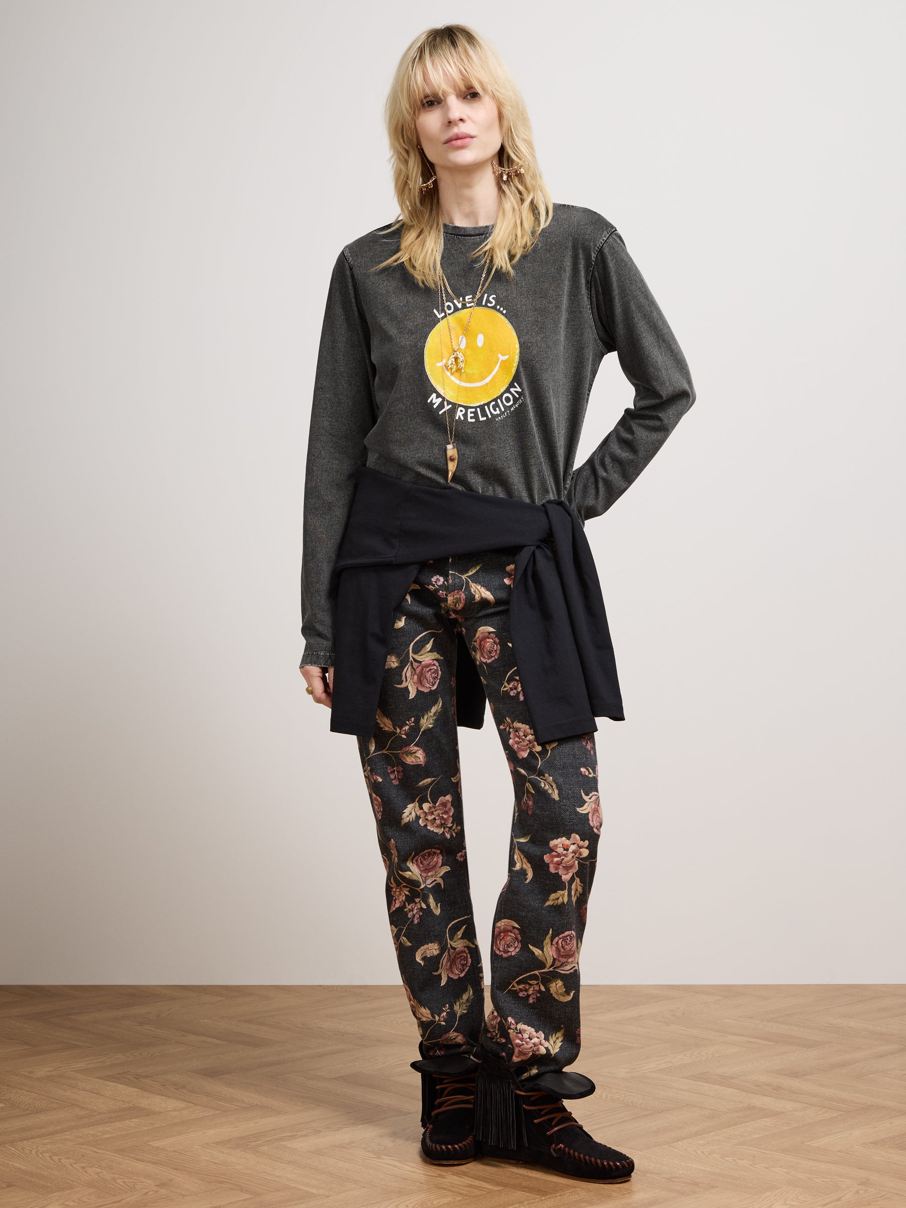 Smiley Love Long Sleeve T-Shirt Grey