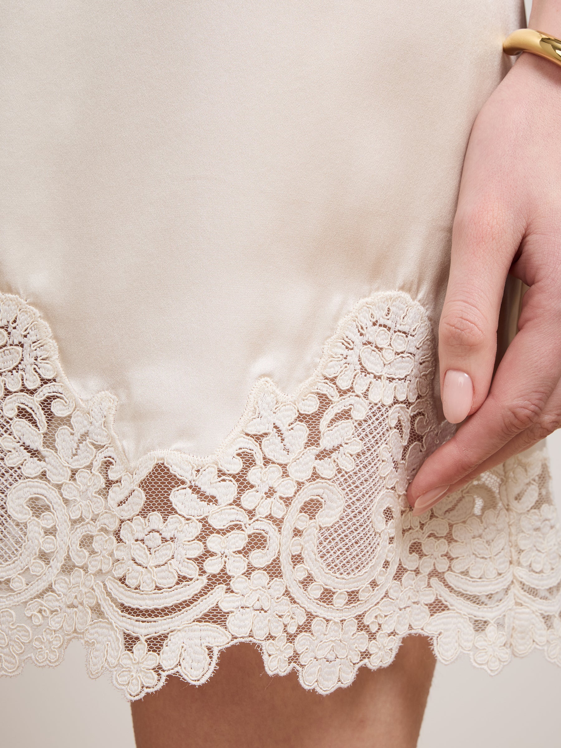 Indy Silk Skirt Oyster