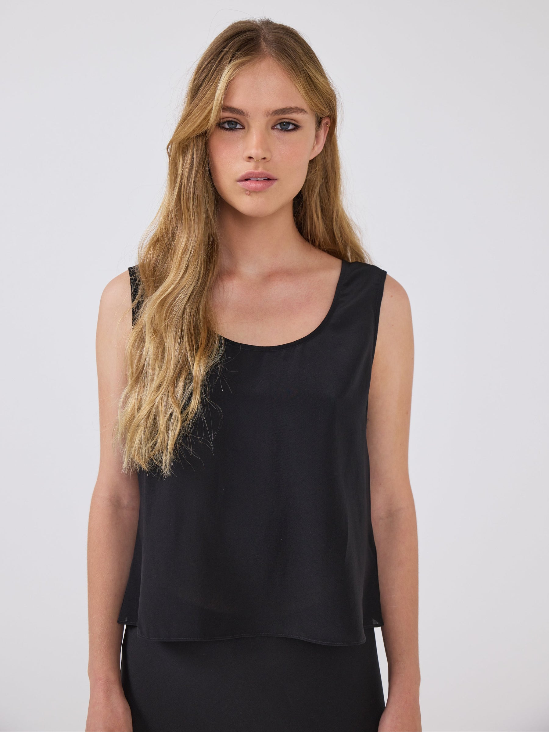 Nico Silk Vest Black