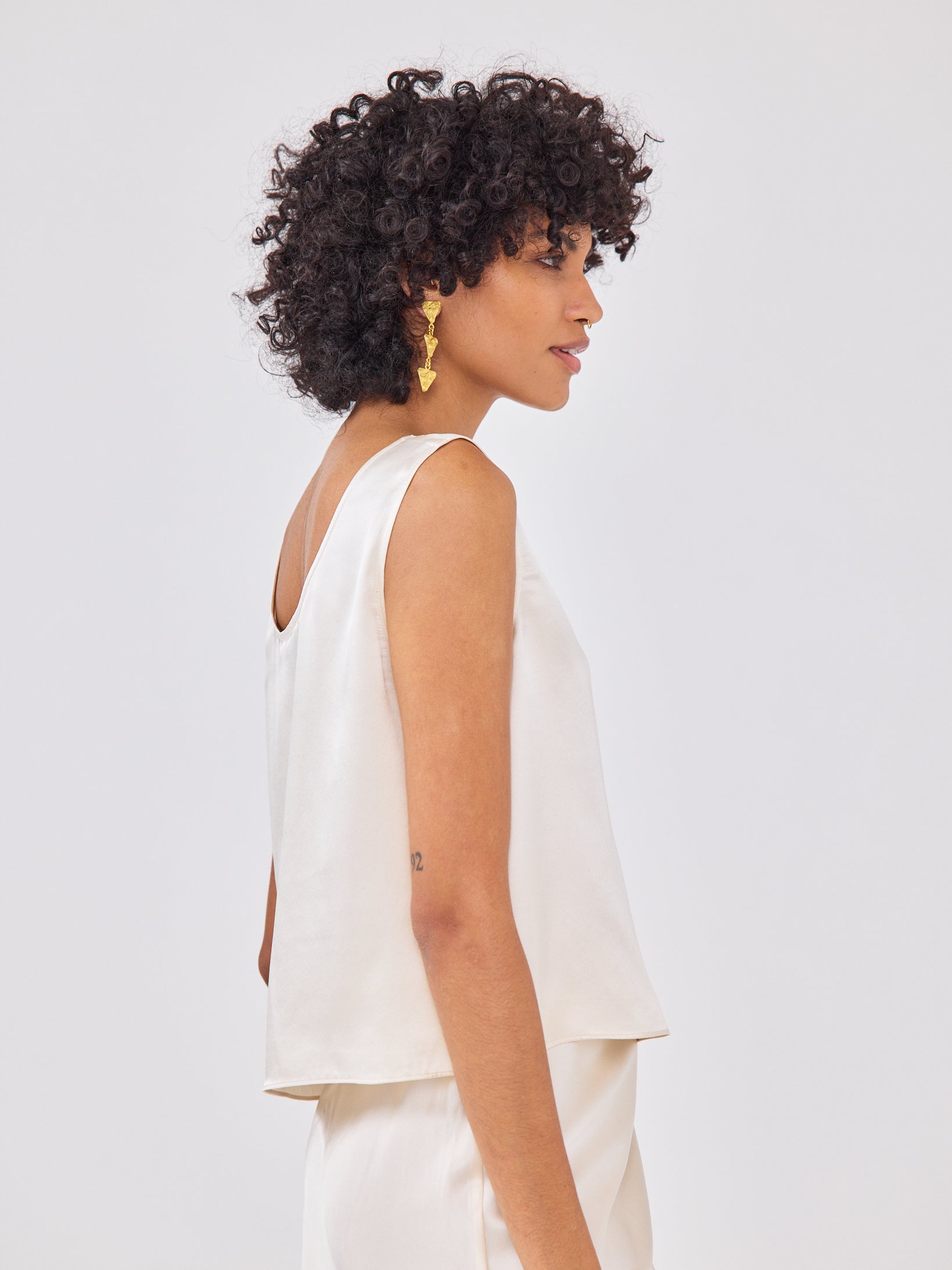 Nico Silk Vest Oyster