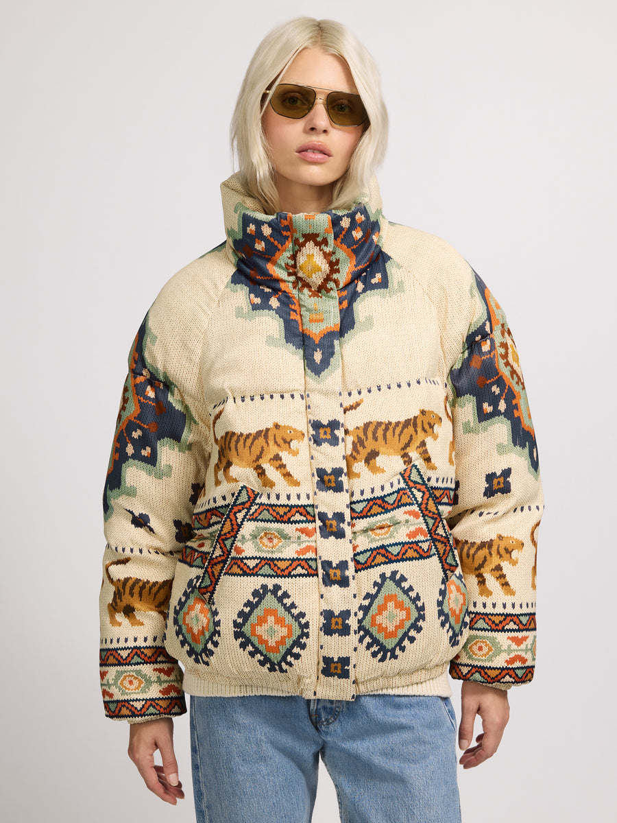 Tiger Loom Puffer Cream